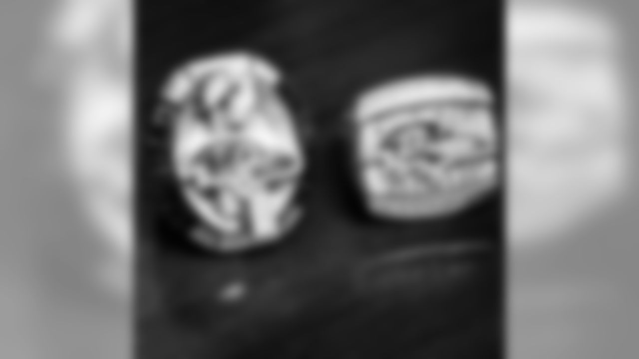 c.upshaw_91[Courtney Upshaw]: Goodnight!!!