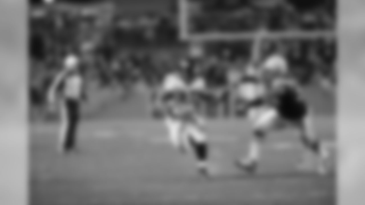 Some of the best shots from the Ravens-Steelers game on Sunday, Nov. 6th at Heinz Field.