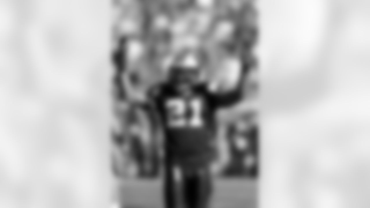 The Steelers wanted to get a little younger on defense, and they added the 26-year-old Mitchell to play next to Polamalu. Mitchell is coming off a strong season for the Panthers where he recorded 66 tackles and four interceptions, and now he will replace veteran Ryan Clark in Pittsburgh.