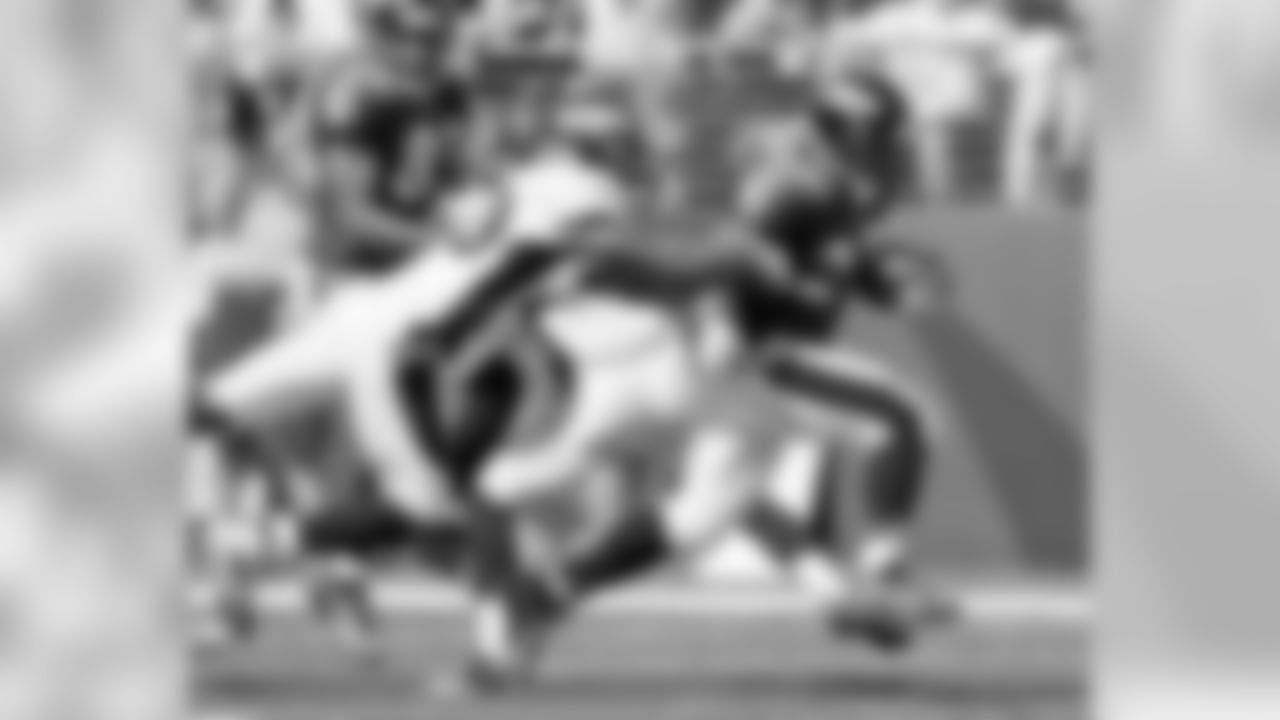 Images from the Ravens' 31-17 win over the Denver Broncos on Sunday, Oct. 10, 2010. Baltimore got out to an early 17-0 lead and Ray Rice handled the rest, rushing for 133 yards and two touchdowns to seal the victory and send the Ravens to 4-1 on the seaso