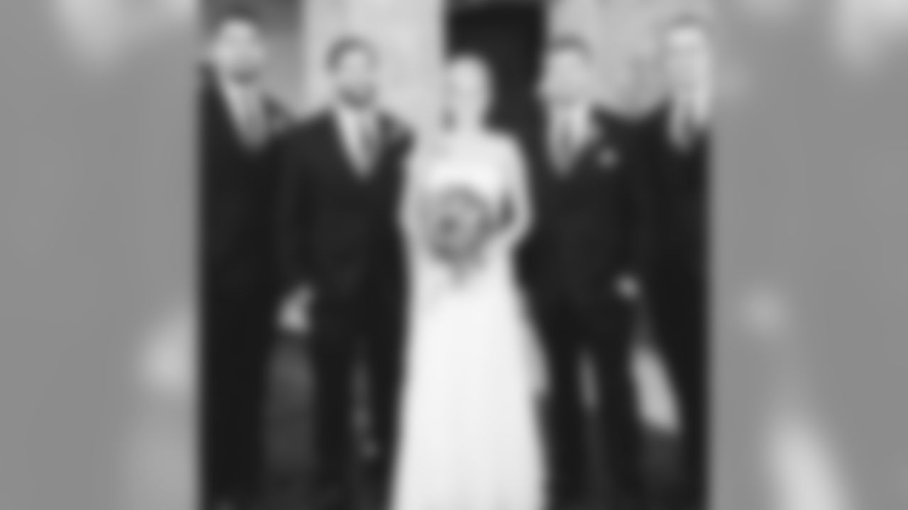 crockettgillmore[Crockett Gillmore]: Missing my siblings @katherinegillmore wedding was a blast love y'all!! #wedding #jackkickedmyassagain #littlesissyweddingday