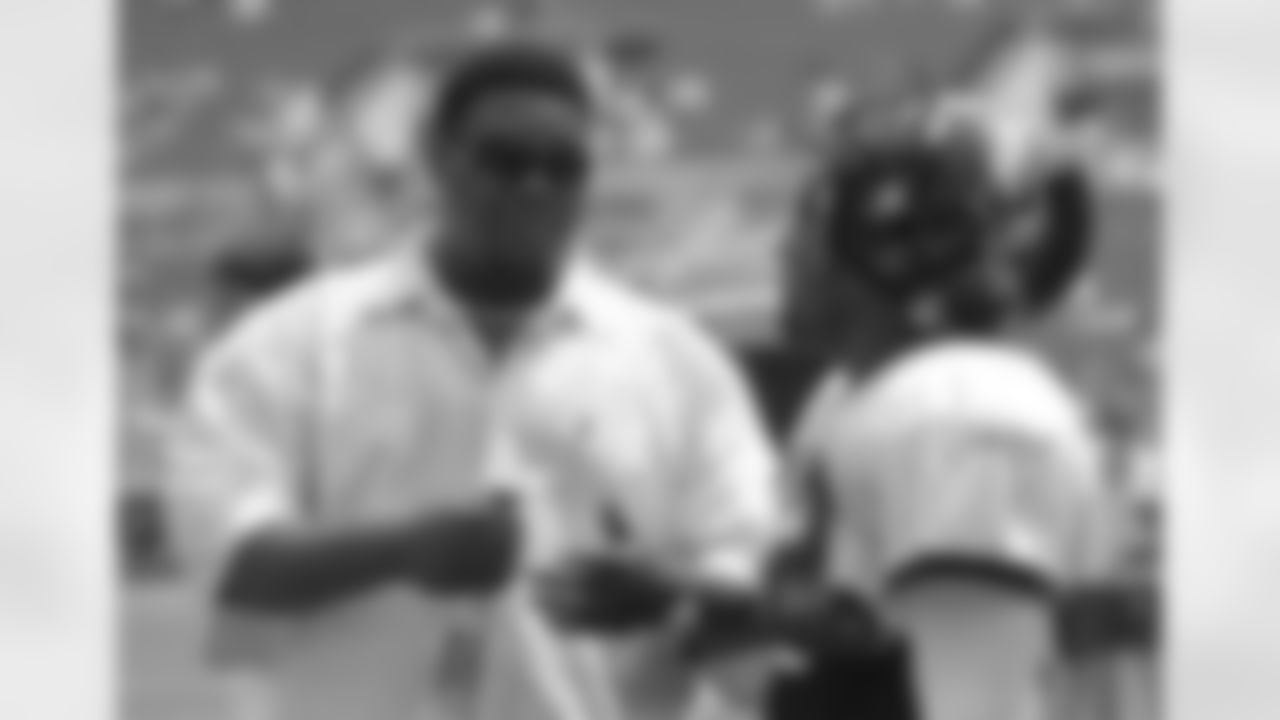 The Ravens remember former offensive tackle Orlando 'Zeus' Brown who passed away this week.