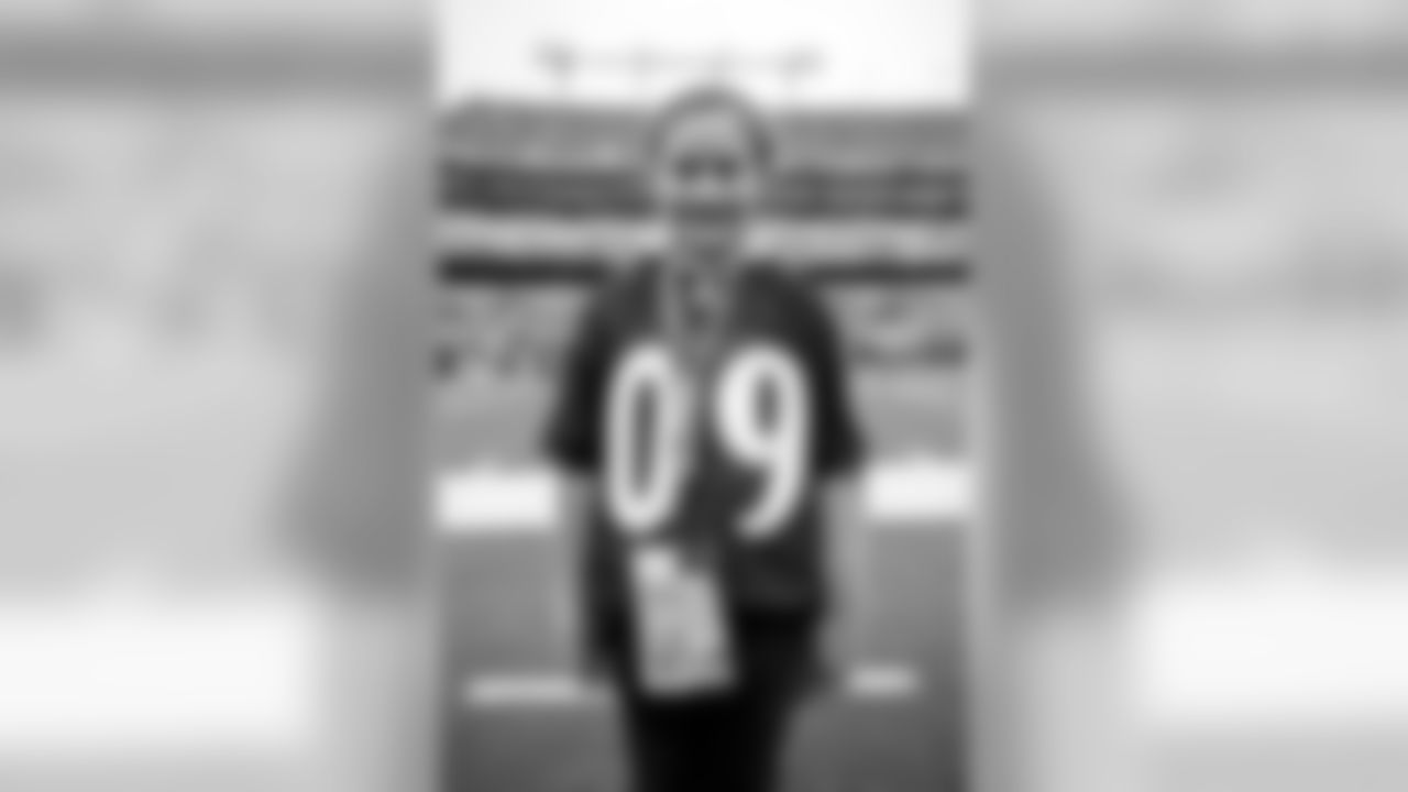 Ravens vs. Broncos (Nov. 1) - Tee Kid