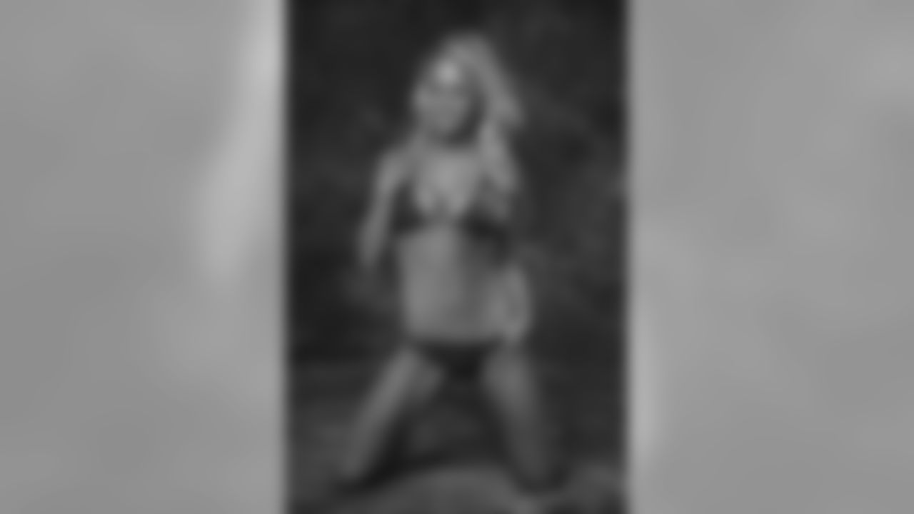 The Ravens Cheerleaders try different swimsuits and poses in preparation for the 2009 Calendar Shoot in the Bahamas.