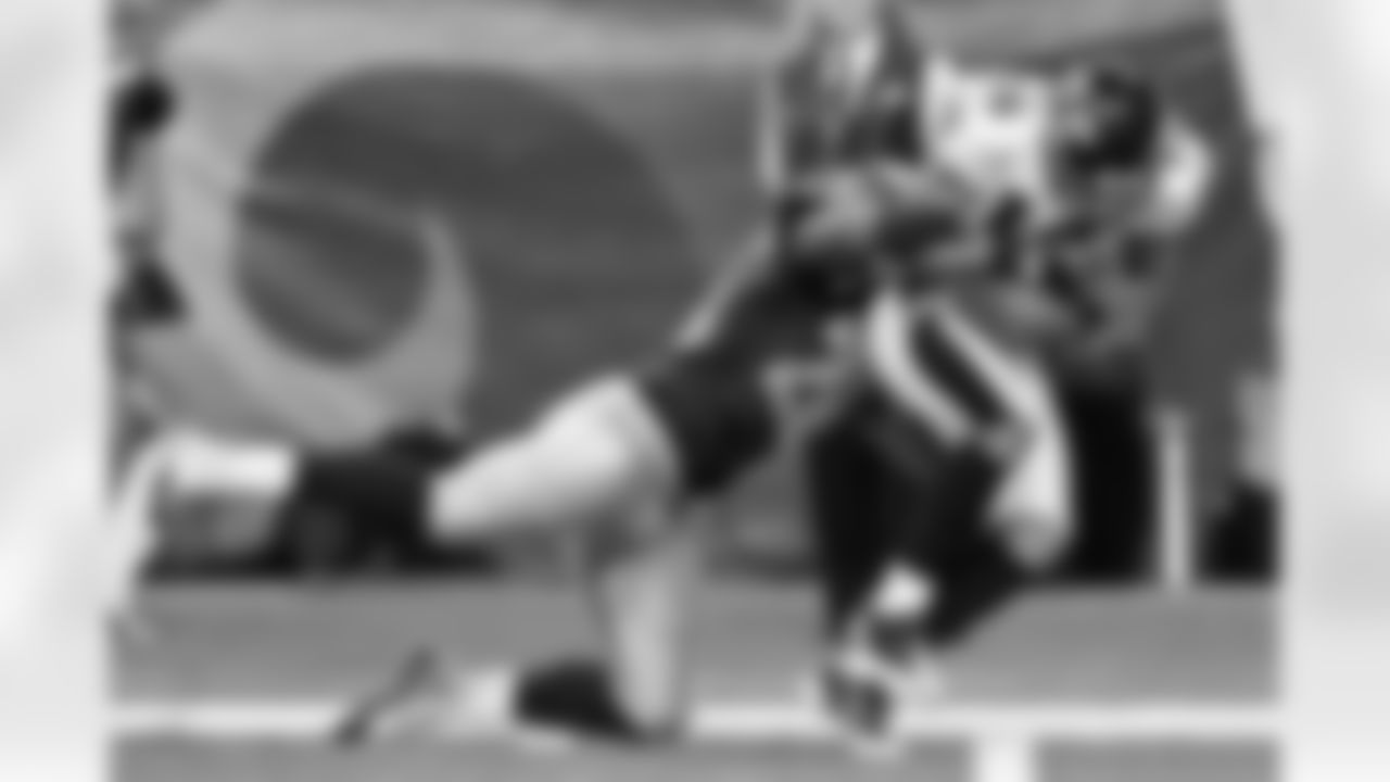 Images from the Ravens' 27-21 road loss to the St. Louis Rams in the fourth and final preseason game of the 2010 season. Baltimore finished the preseason with a 3-1 record.