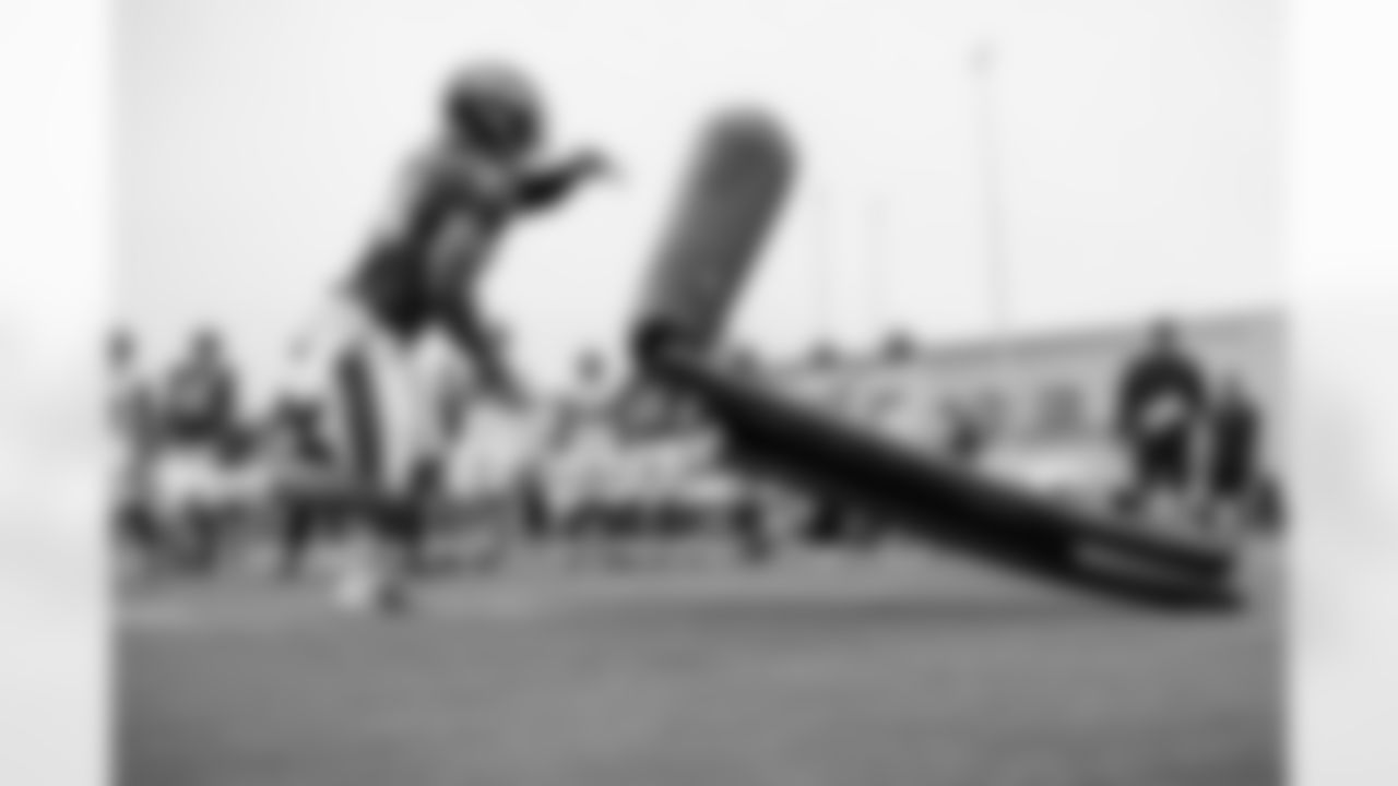 OLB Tyus Bowser