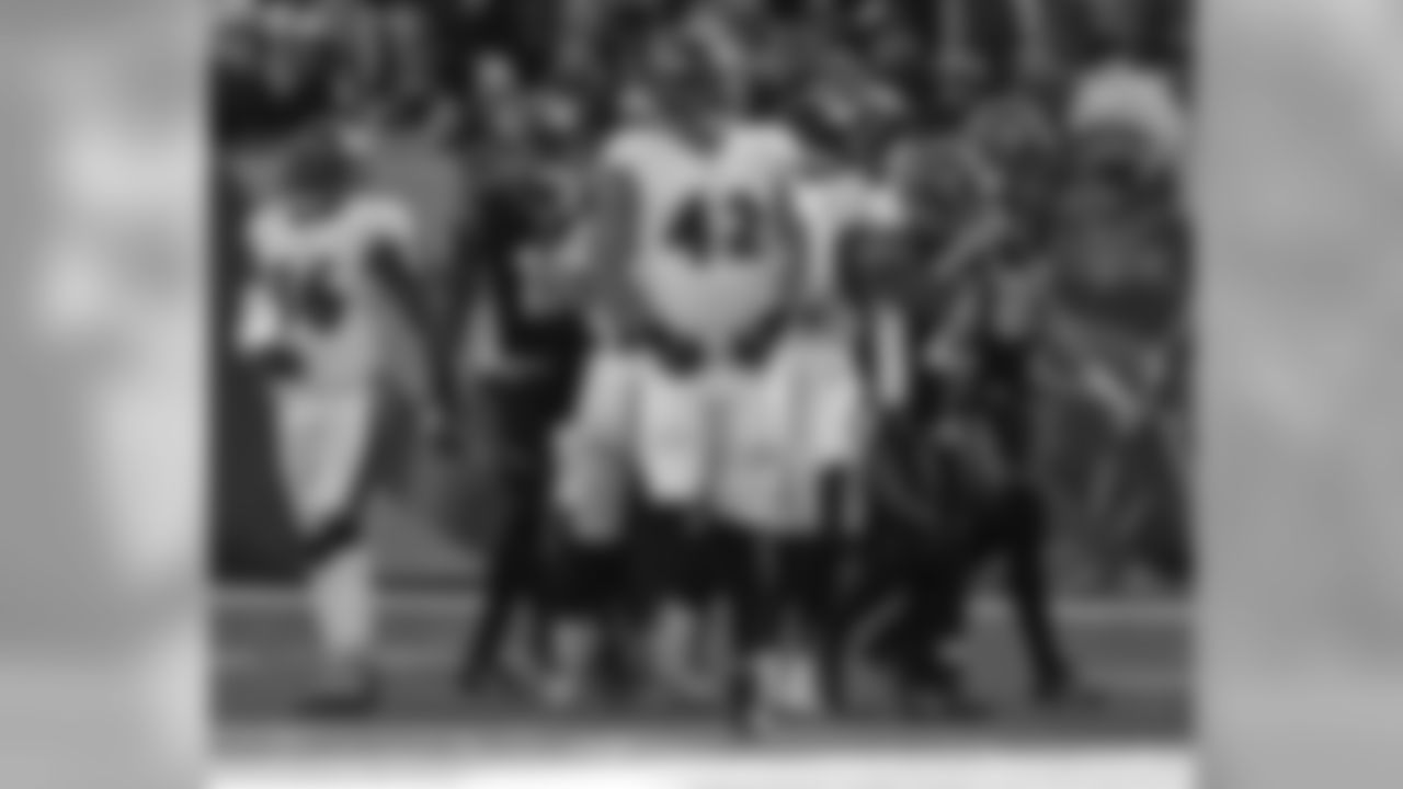 FB Patrick Ricard: Week 10 at Cincinnati
Ricard has been a bowling ball all season long, paving the way in Baltimore's league-leading ground game. He scored his lone touchdown of the year in Week 1 against the Miami Dolphins. But his game against the Bengals stood out for two reasons. In addition to paving the way for an offensive blowout, he also notched a sack/strip on defense that Tyus Bowser returned for a touchdown. It was the ultimate two-way player game.