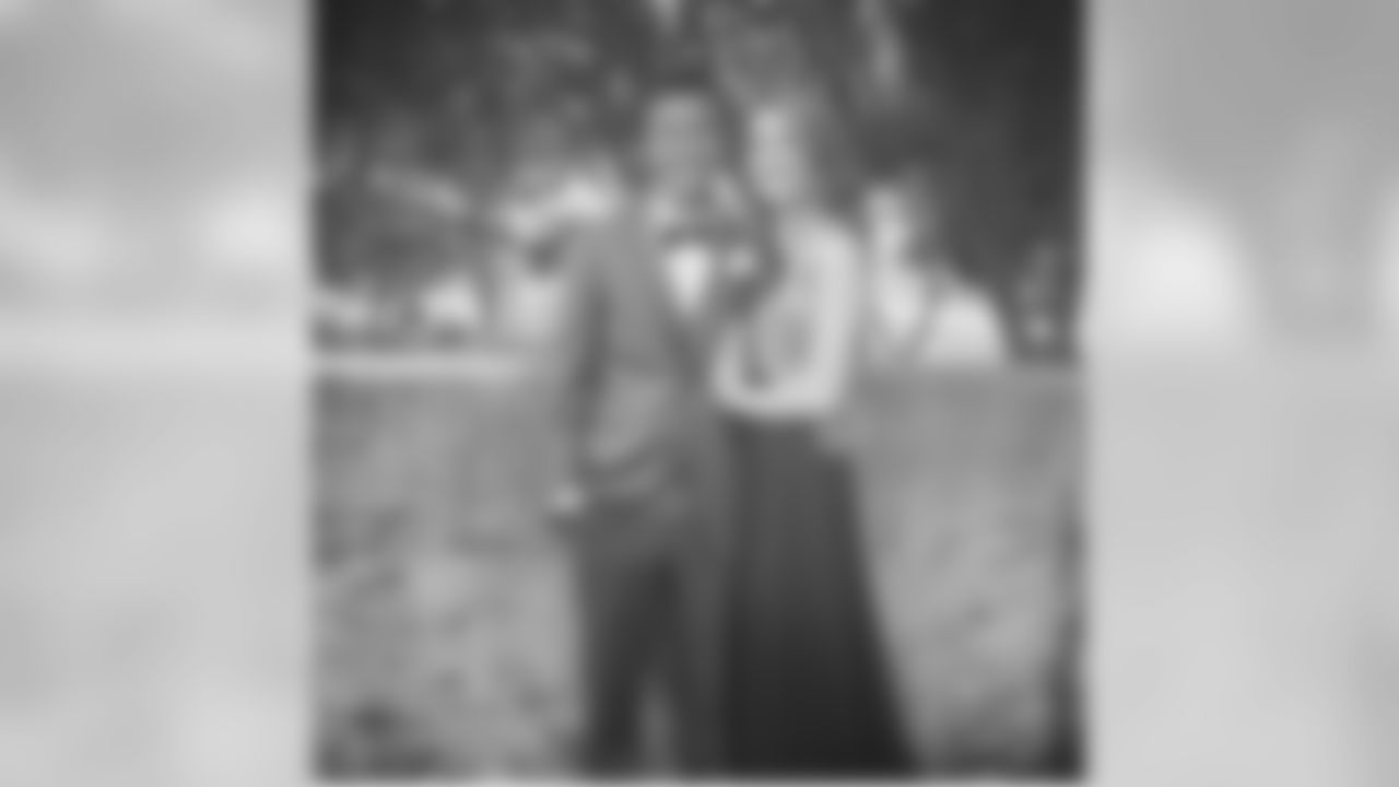 aceandsmitty[Steve Smith Sr.]:@peyton89smith and his beautiful date heading to #prom - we are so proud of you Peyton, you're an amazing young man! Couldn't ask for a better son. Love you and have fun tonight. #prom2015 #juniorprom #handsomecouple #hesgotswag