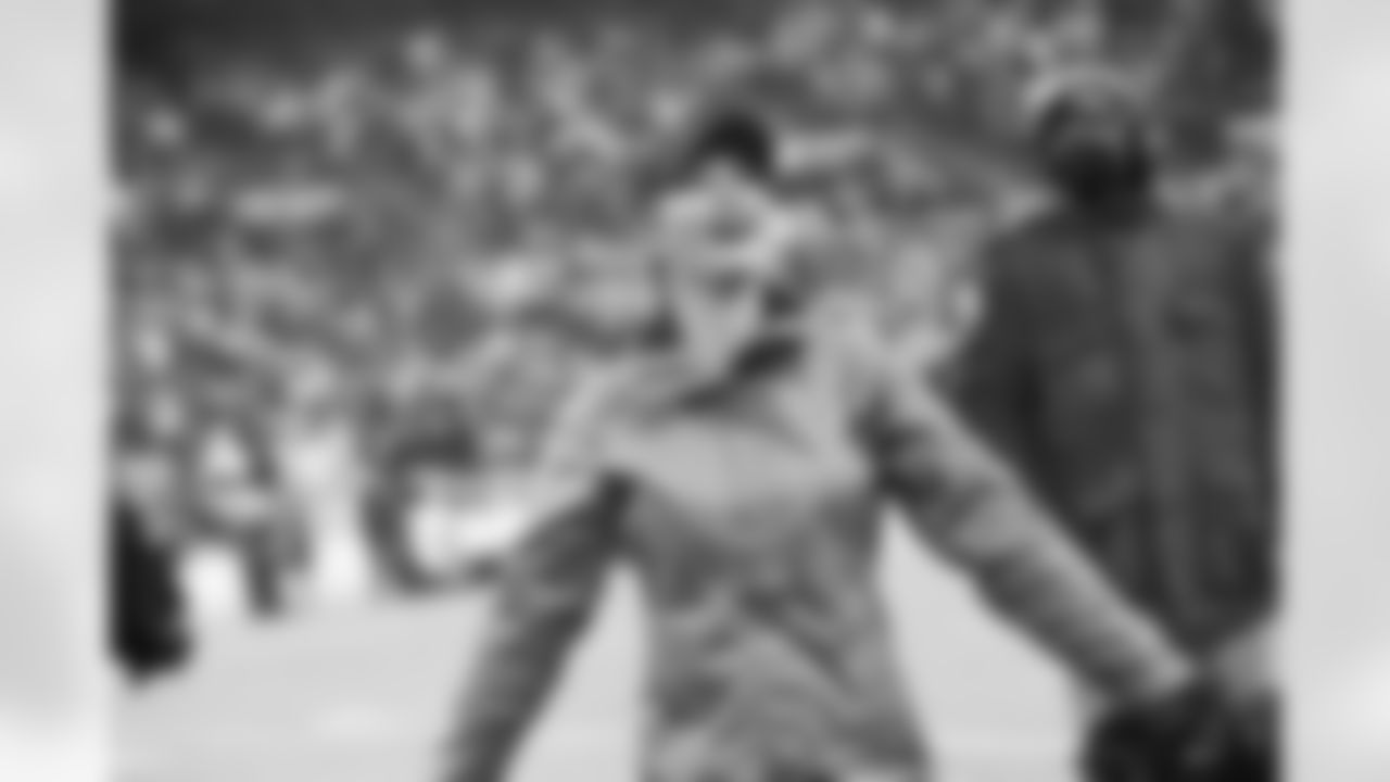 Cheer_VS_Steelers-139