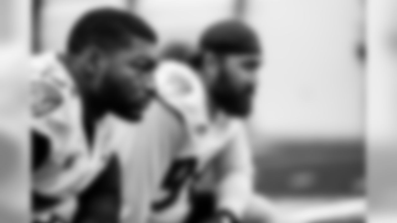 OLB Tyus Bowser & DT Domata Peko