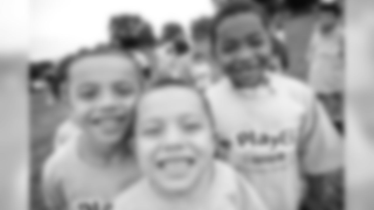 Ray Rice, Antwan Barnes and Brendon Ayanbadejo furthered the NFL's goal for a more active youth through the Play 60 Worldwide Day of Play campaign on Sept. 22, 2009.