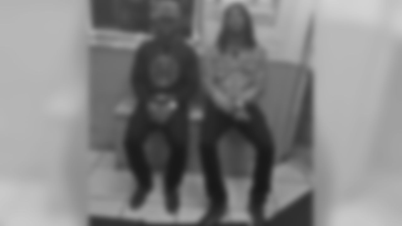 walknhitstick26[Matt Elam]:Marlo, Marlo, that's my brudda brudda..!