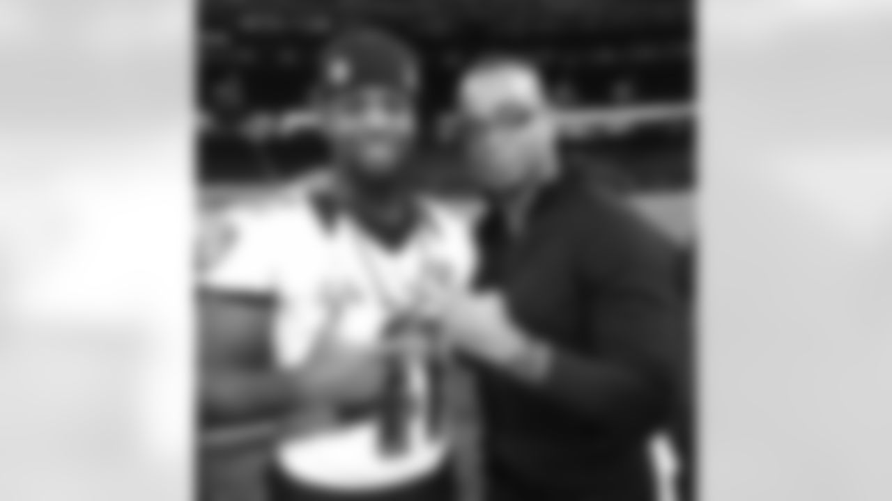 alevine.sr [Anthony Levine]: With the Legend & RJ Reynolds Alum! I remember when he had his class reunion and talked to me before the game I told I was gone put on a show and I did! #ripstewartscott #SuperBowlXLVII