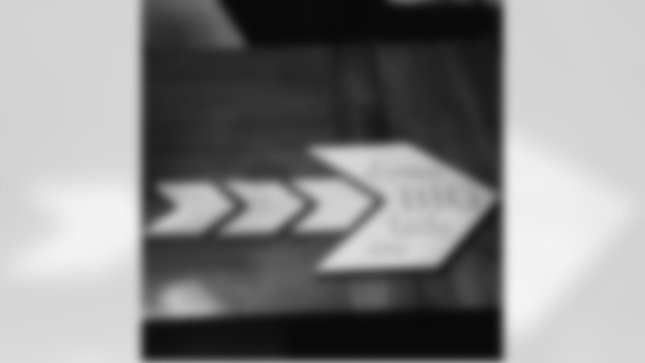 brandonw_66 [Brandon Williams]: Thank you soo much to my bestest from Texas @crockettgillmore [Crockett Gillmore] and his amazing Wifey @haytrey3 for this wonderful gift for my #MiniMe Nash. Love you guys soo much!!!! #GillmoreTheGreats #FriendsForever #FamilyIsntDefinedByJustBlood #BrotherFromAnotherMother