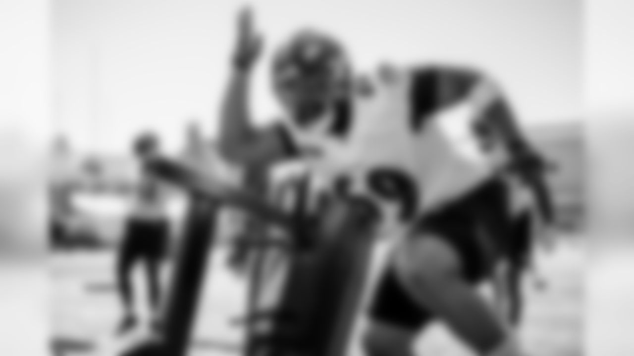 DT Aaron Crawford