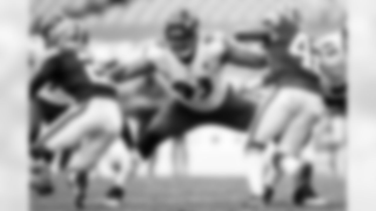 DE Calais Campbell