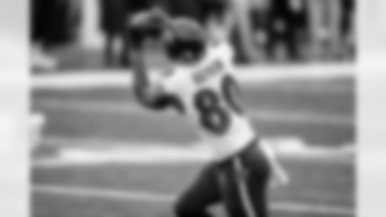 WR Miles Boykin catches a touchdown pass