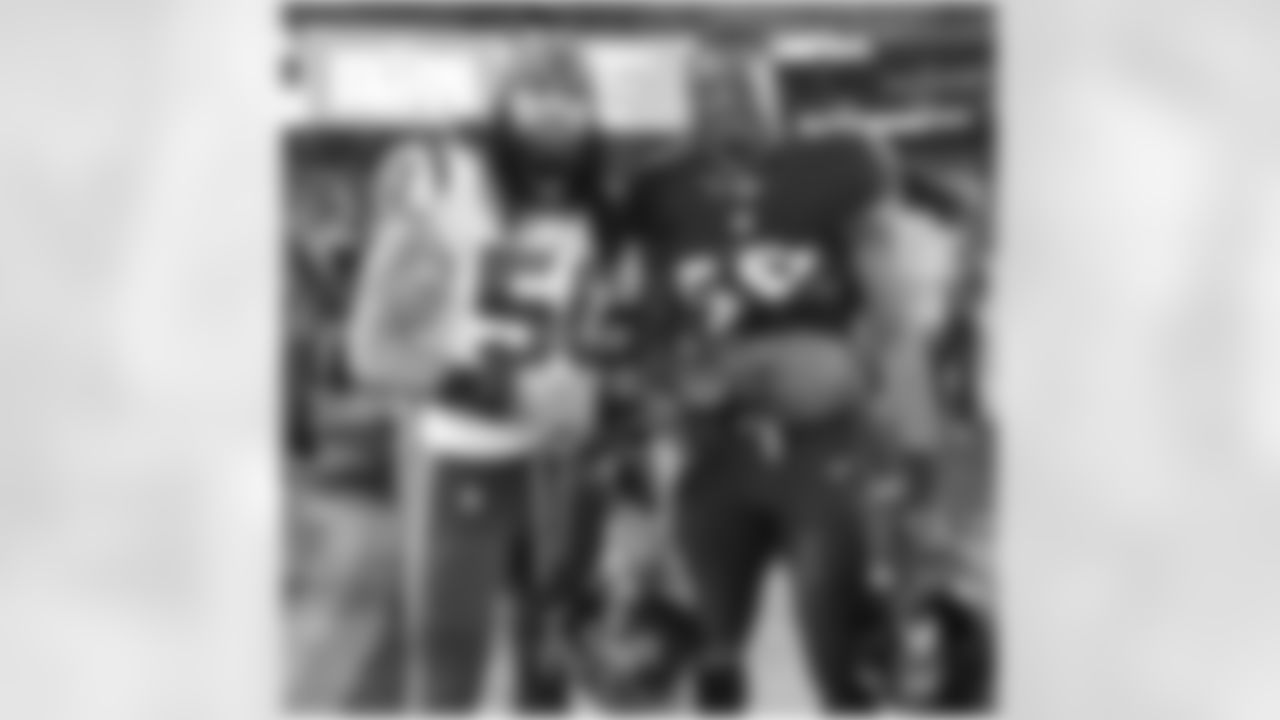 smj2852 [Steven Johnson] Me n lil bro!! @henbeeney Competed the whole game against each other but we still #Jayhawks Family 4 life!! @kufootball leading tacklers over the past 4 years! #kufootball #faithmotivated #RockChalk #ravensflock #ravens