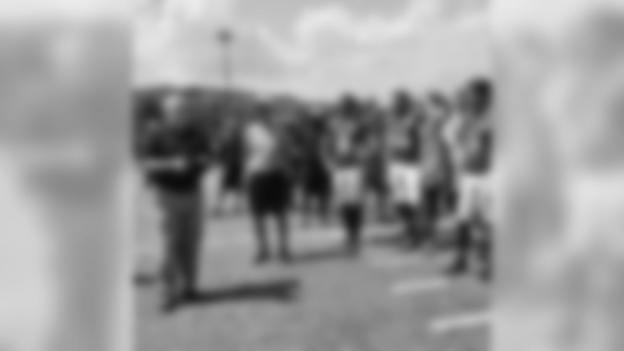 ravens[Baltimore Ravens]: It was great to have Governor Larry Hogan out at practice today. Your strength is an inspiration! #HoganStrong #PlayLikeARaven