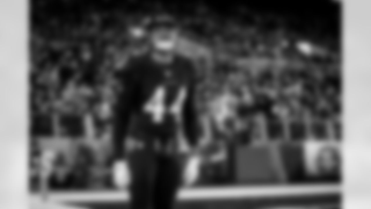 CB Marlon Humphrey (44) celebrates during a game against the Cleveland Browns at M&T Bank Stadium on November 28, 2021.