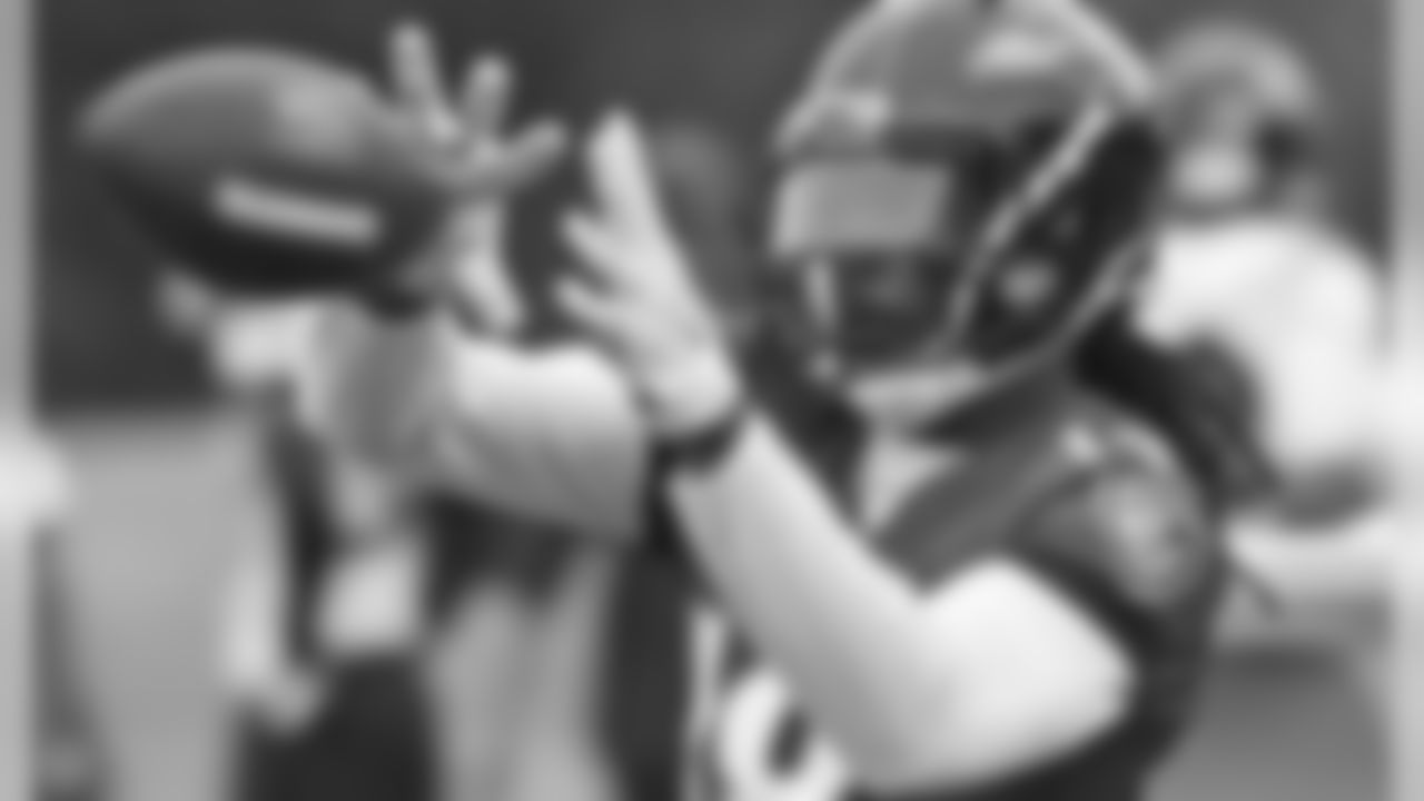 b_perriman11[Breshad Perriman]: It's a huge disappointment not being able to play my first year in the NFL. I Definitely expected big things for my rookie season but I know it I will just come back harder than ever after I recover from this partially torn pcl. Next year will be my year to do the unthinkable. Thanks to all of the Ravens fans for all of the support. #ravensnation #minorsetbackforamajorcomeback #blessed #neverquestiongod #18