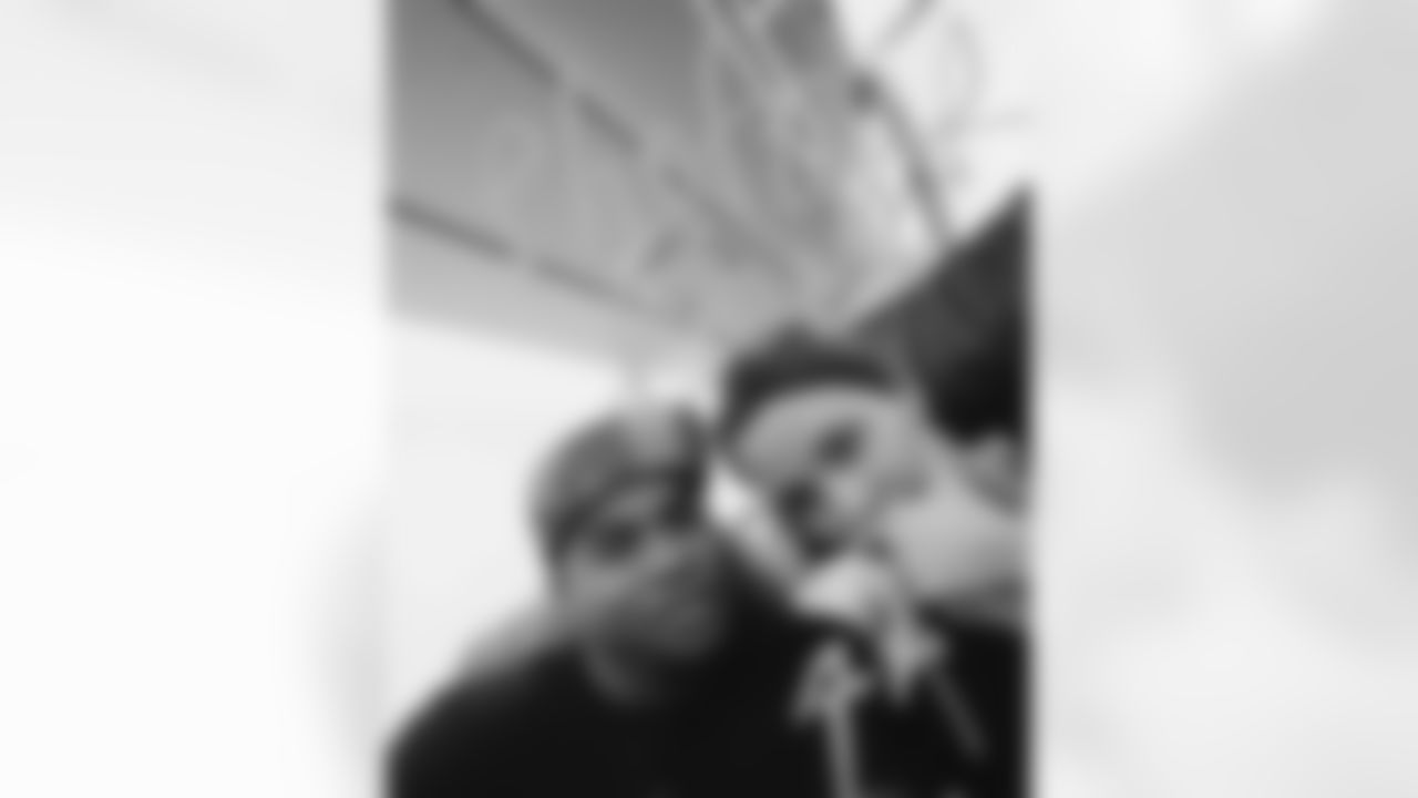 aceandsmitty[Steve Smith Sr.]: Long weekend!! Very appreciative for @CBSsports giving me the opportunity to do #SB50 pre-game show.. About to sleep on this Redeye next to Ace... check out the Lady in back of us... she's so excited for this flight