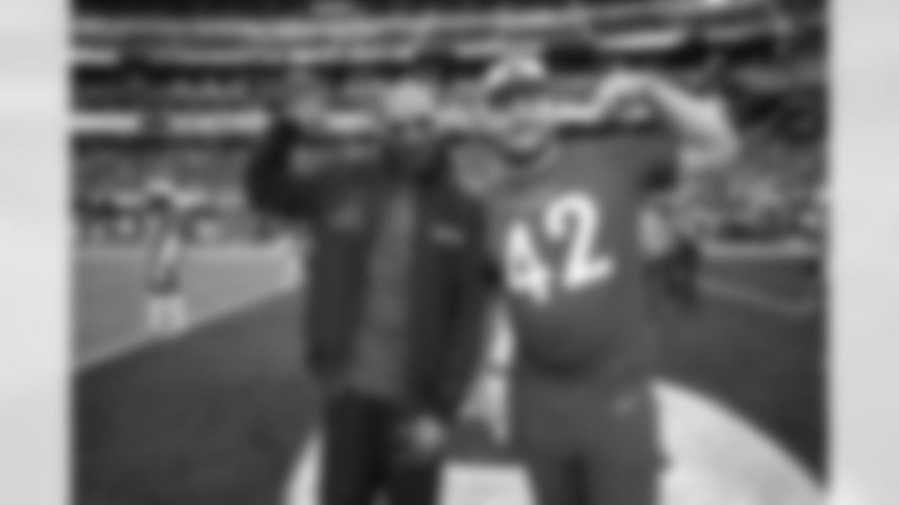 AFC Captain Snoop Dogg poses for a photo with Baltimore Ravens fullback Patrick Ricard (42) prior to the 2023 Pro Bowl Games on Sunday, February 5, 2023 in Las Vegas, Nevada.