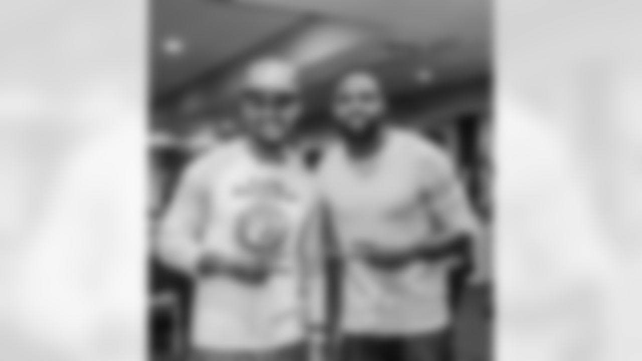 torreysmithwr [Torrey Smith]: My bro @antallen posted..... We are going to see Maury in person in a few weeks...completely off subject haha