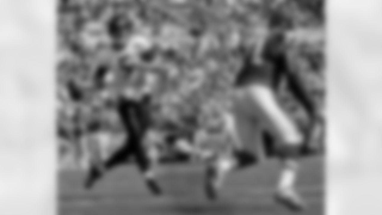 Images from the Ravens' 38-24 win over the Kansas City Chiefs in Week 1 of the 2009 regular season.