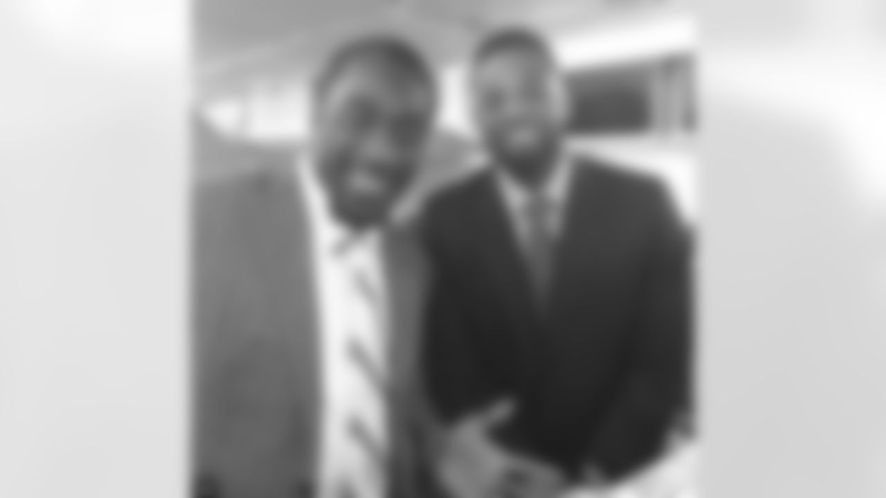 alevine41[Anthony Levine Sr.]: Business Trip!!!