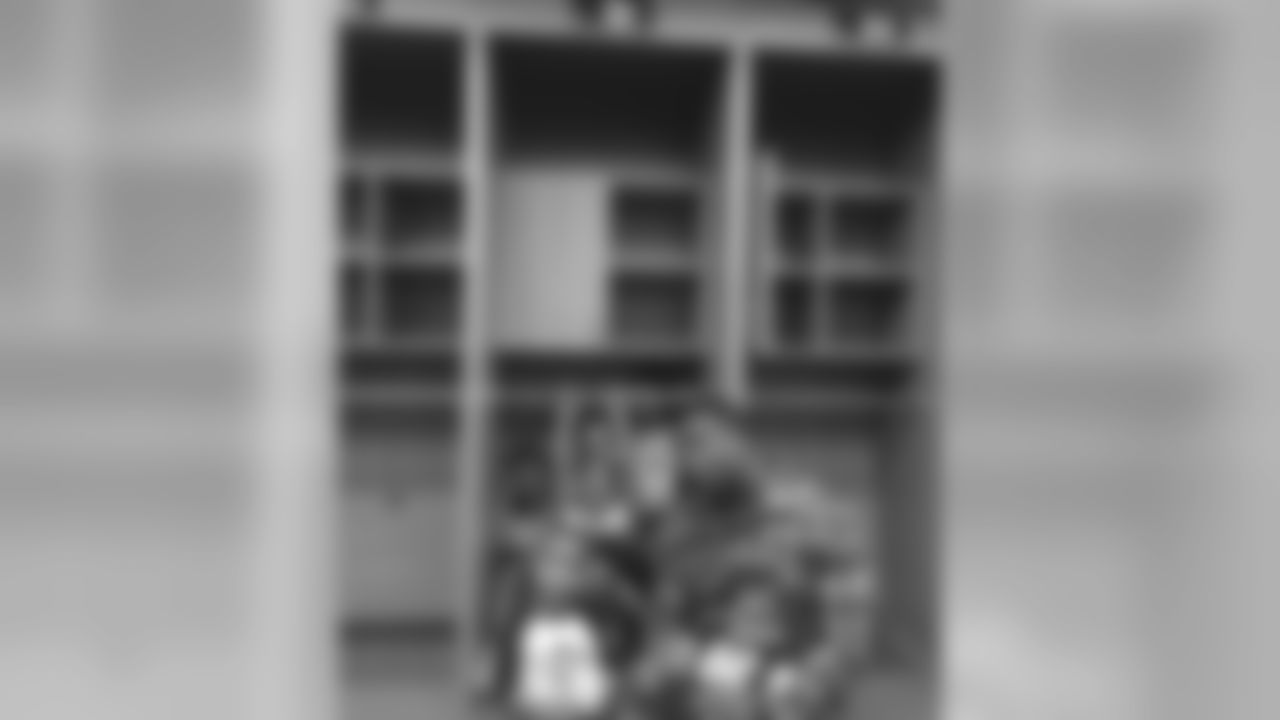 benjaminswatson[Benjamin Watson]: Love these goofballs. #TBT #fatherhood