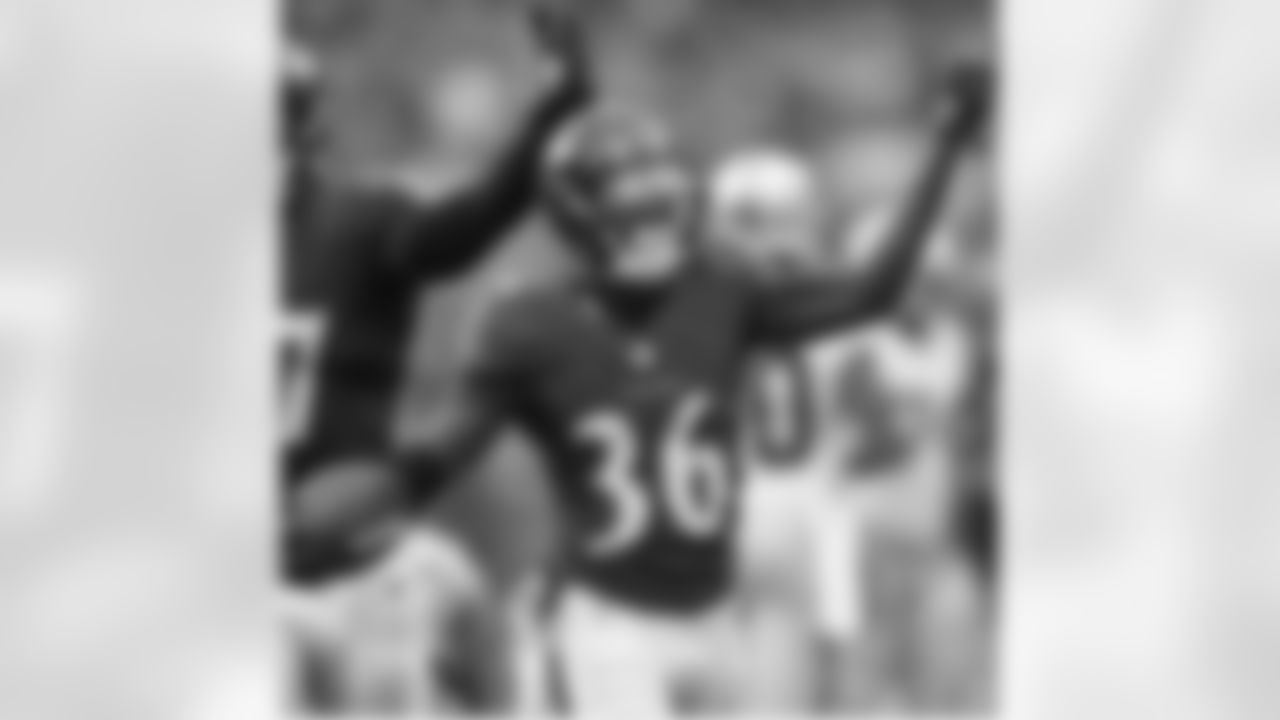 nolimit.301 [Tavon Young]: don't really think ya hearing me when I say it's No Limit to this