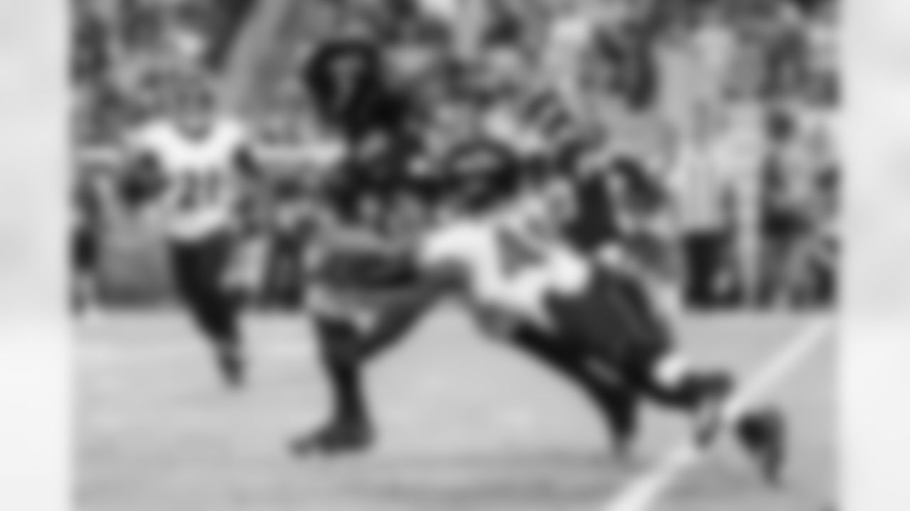 The Baltimore Ravens defeated the Arizona Cardinals at State Farm Stadium in a pre-season game by a score of 24-17 on Sunday, August 21, 2022.