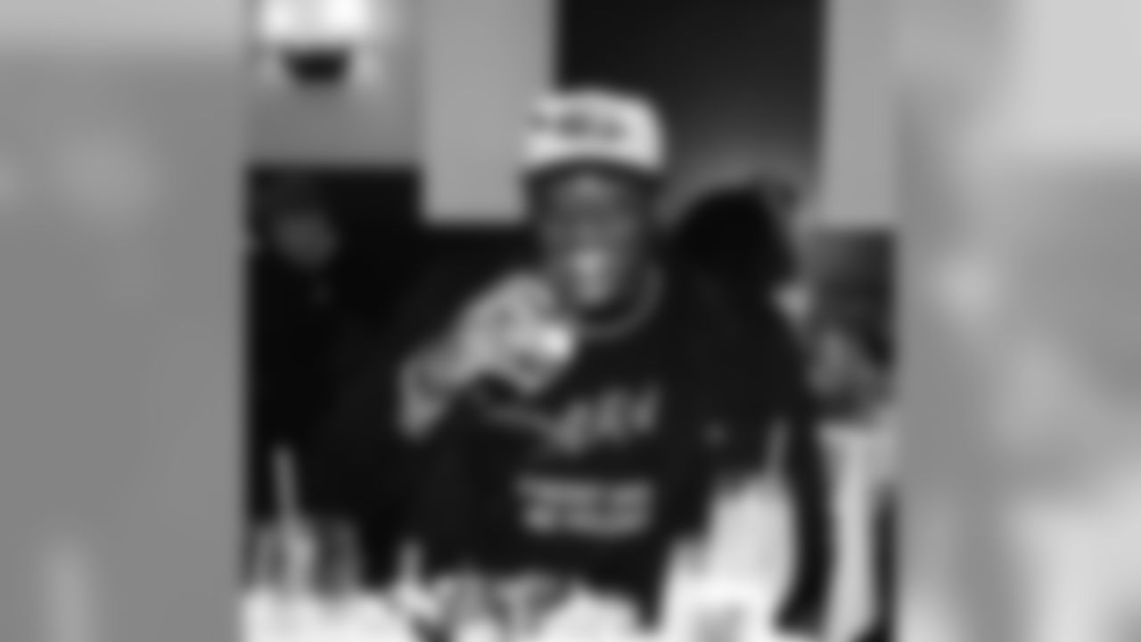 @alvino10 (Alvin Jones) Toast 🥂to everyone who said I wouldn't make It 🙏🏾😊