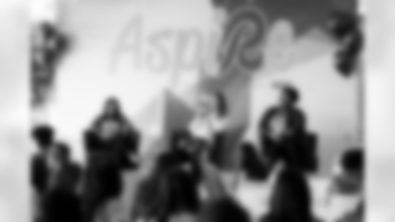 112918Aspire002