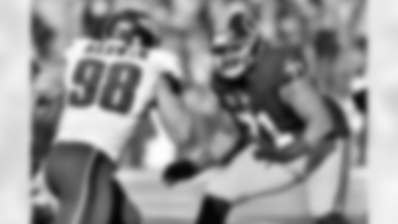 T Trent Williams