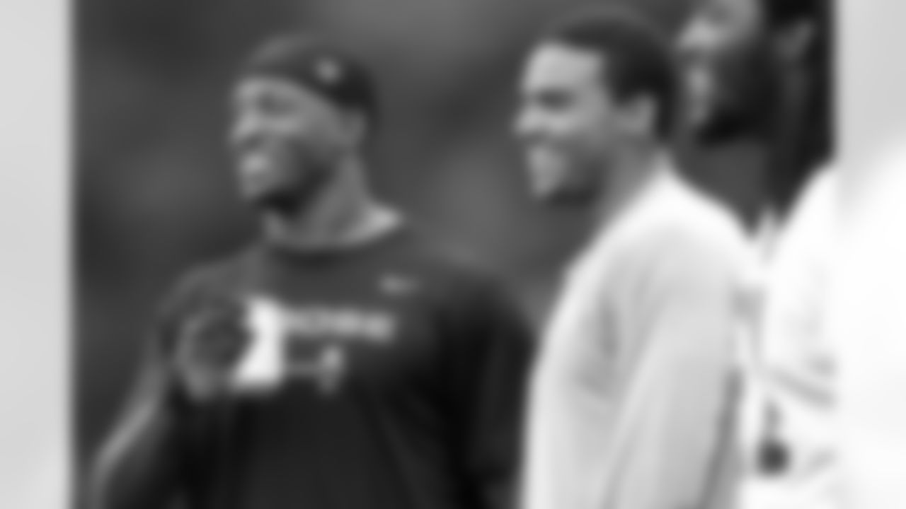 No. 86 TE Jordan Reed enjoys a laugh with veteran TE Fred Davis