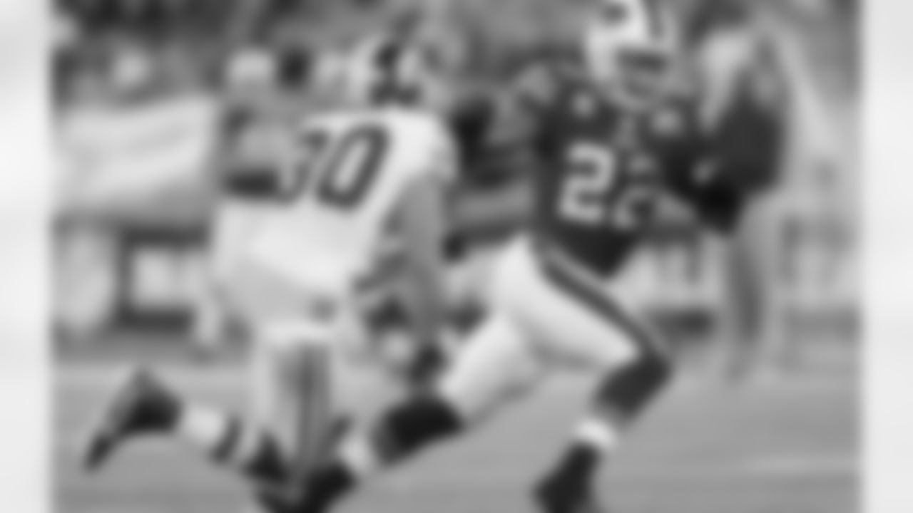 LaRon Landry tries to chase down Bills running back Fred Jackson.