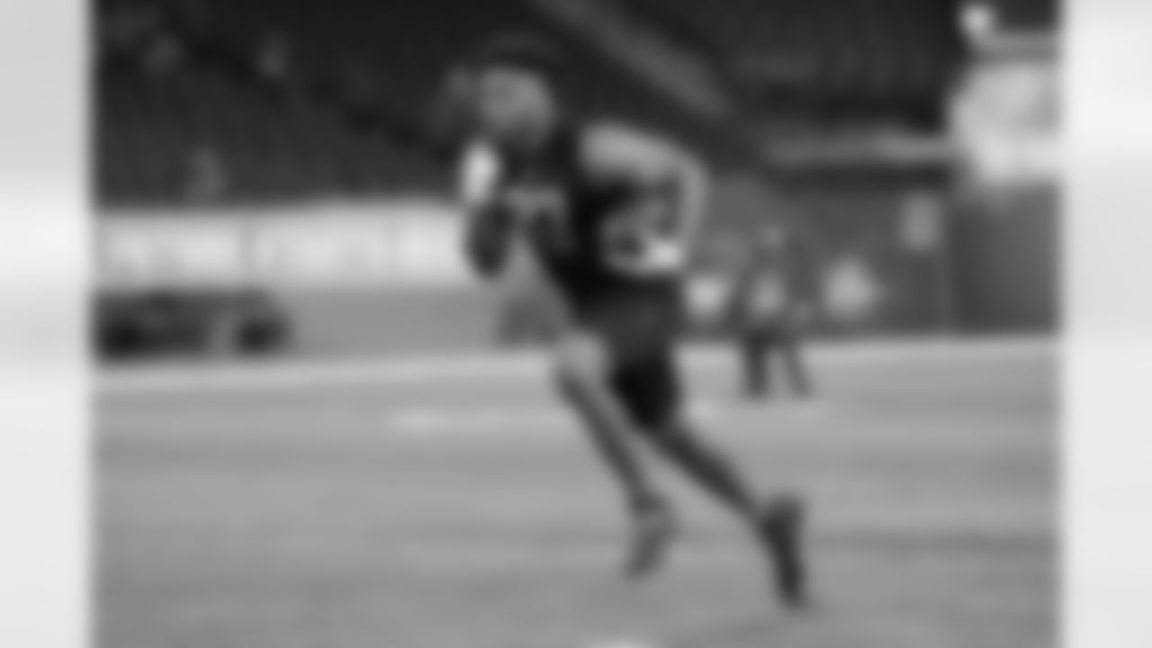 Wisconsin running back Jonathan Taylor runs a drill during the 2020 NFL Scouting Combine, Friday, Feb. 28, 2020 in Indianapolis. (Logan Bowles/NFL)