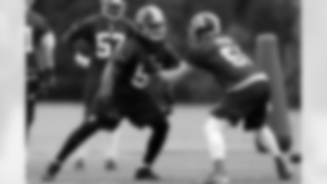 No. 54 OLB Darryl Tapp