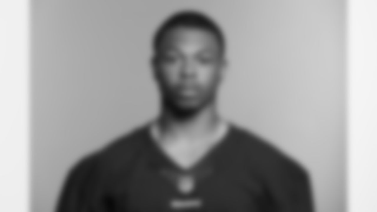 RB Kelsey Young