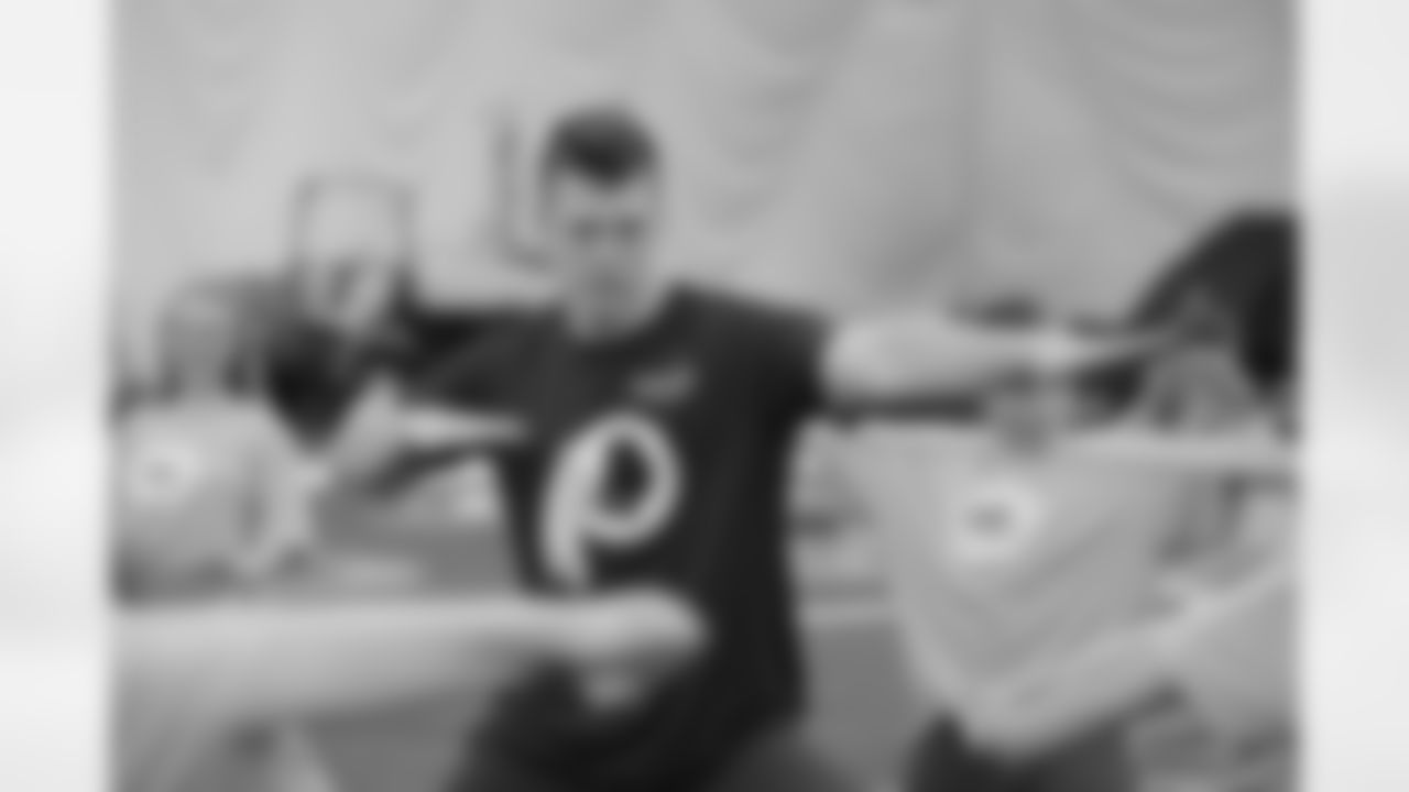 washington_redskins_fuel_up_play_60_040