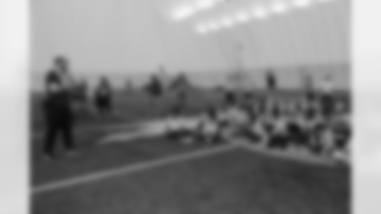 washington_redskins_fuel_up_play_60_018