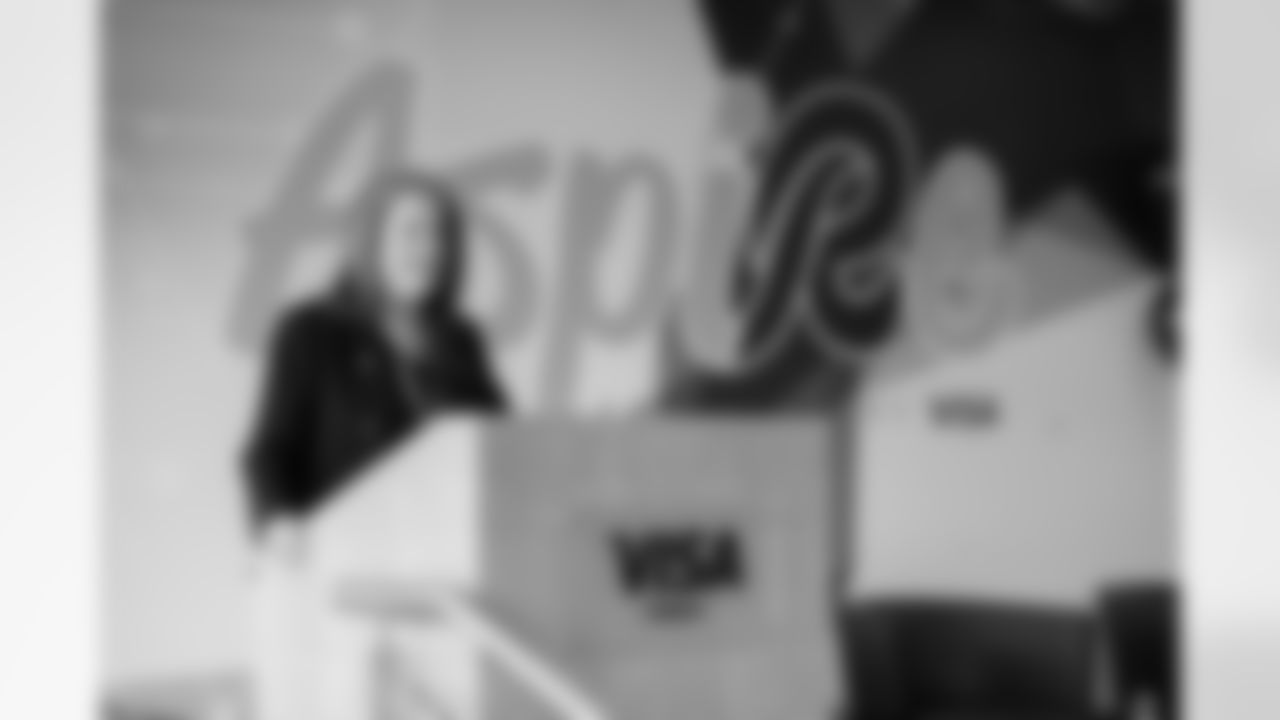 112918Aspire006