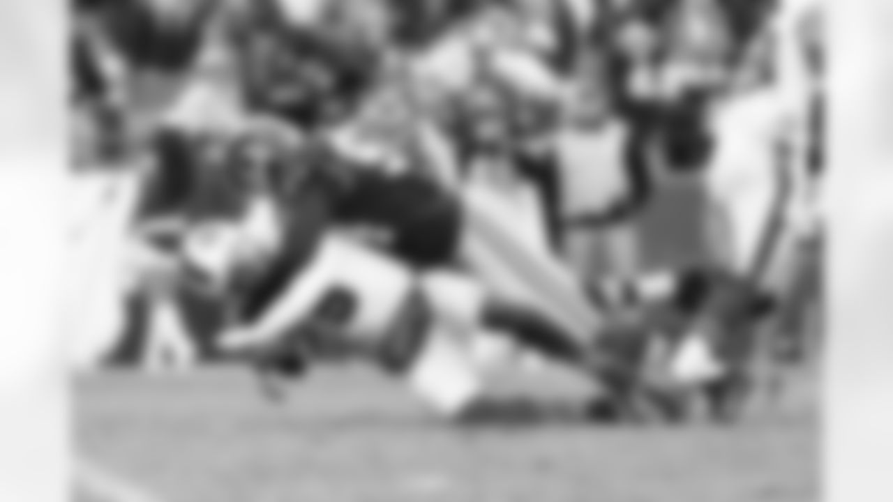 Round 2. OLB Preston Smith