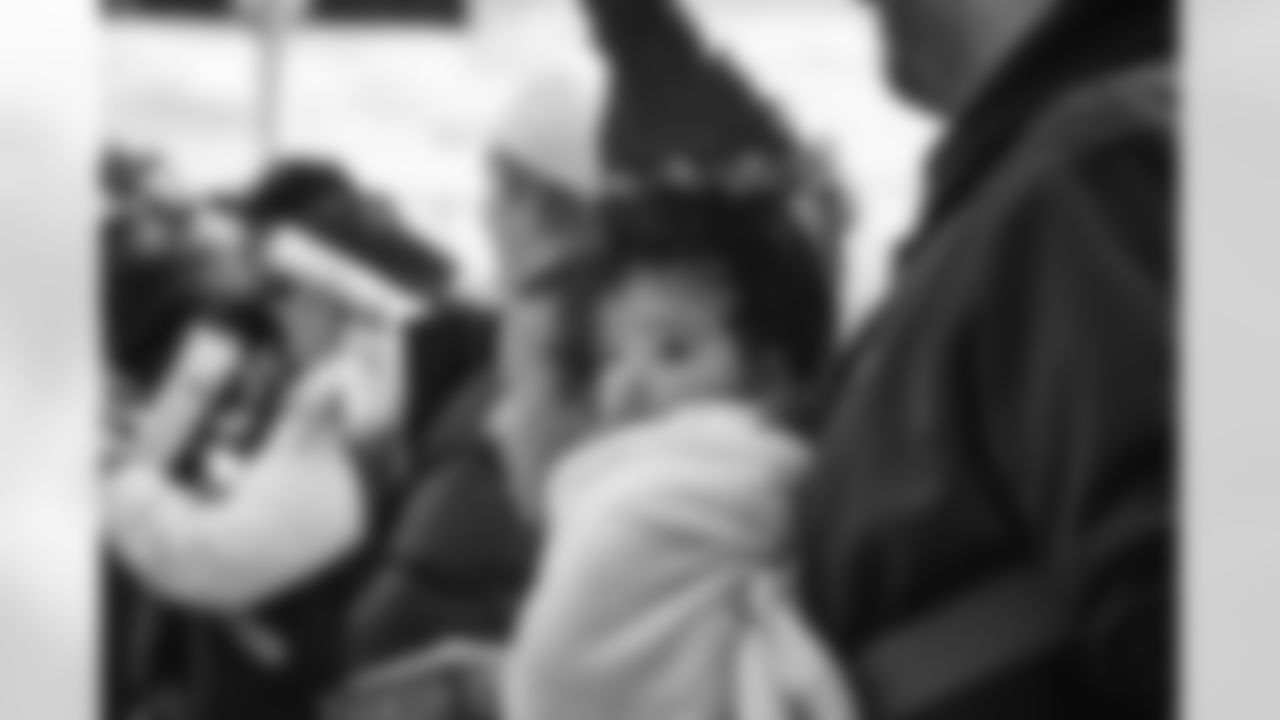 12172022 Toy Giveaway21556