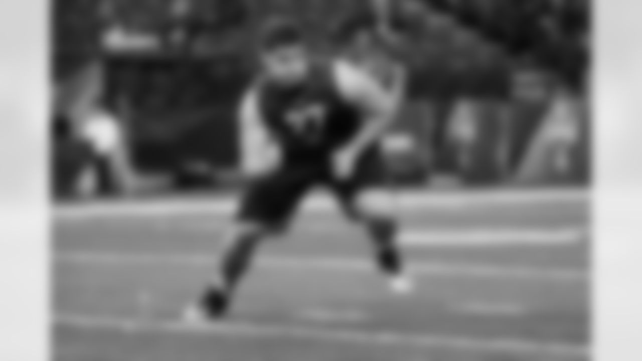 Luke Joeckel participates in individual drills at the 2013 NFL Scouting Combine.