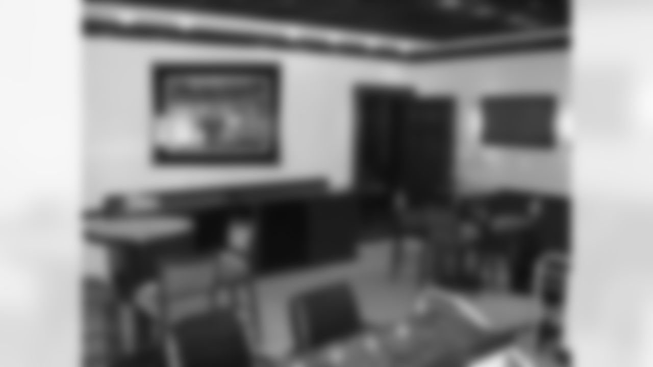 Suite Pictures