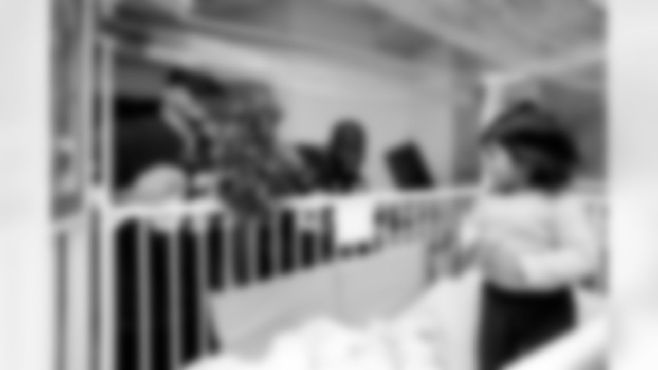 washington_redskins_inova_children_hospital_visit_018