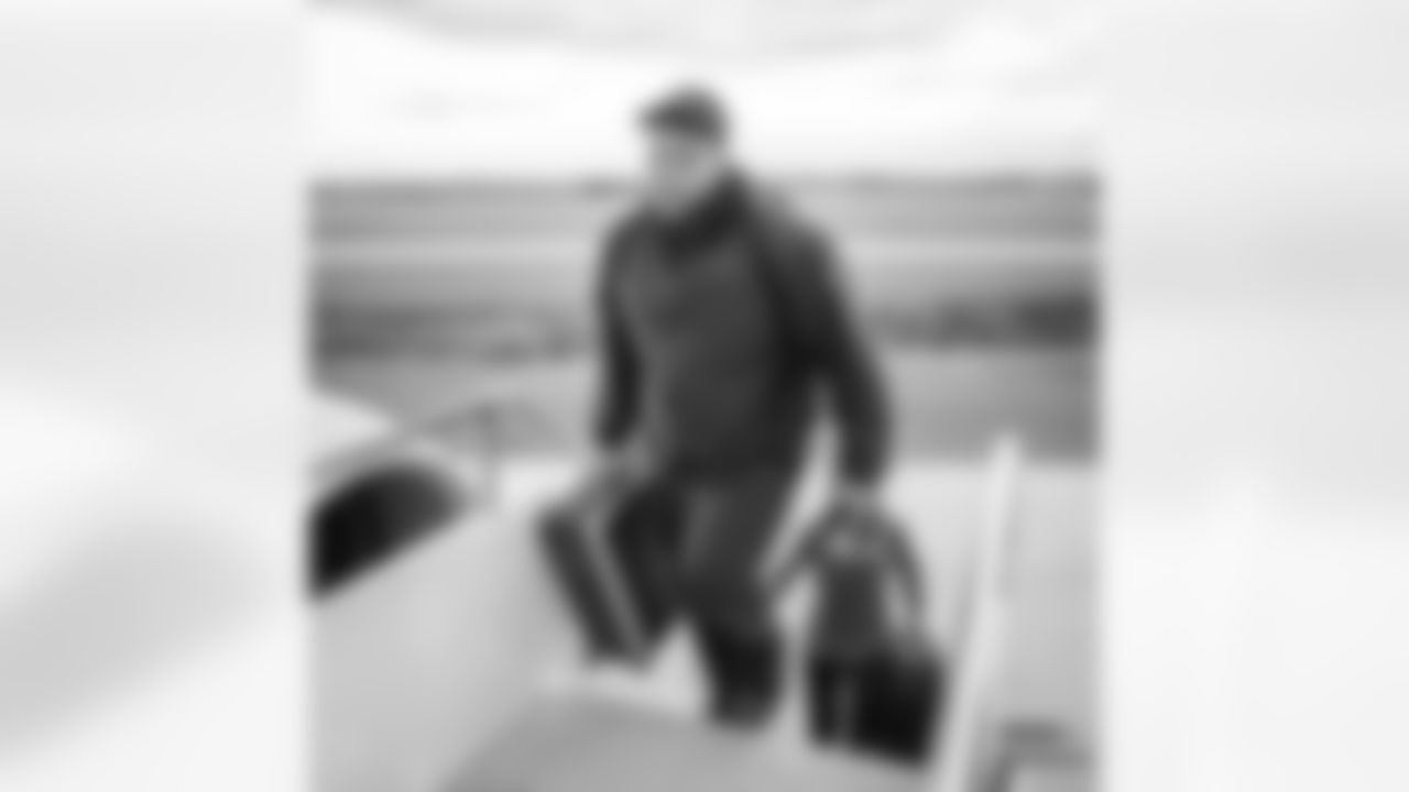 20211030 IAD Arrivals 027